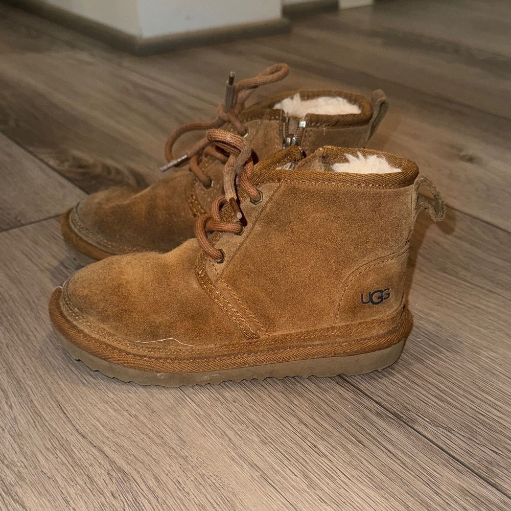 UGG Kids' Neumel II Sheepskin Chukka Boots